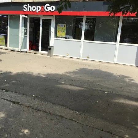 Rora Rose Πανσιόν