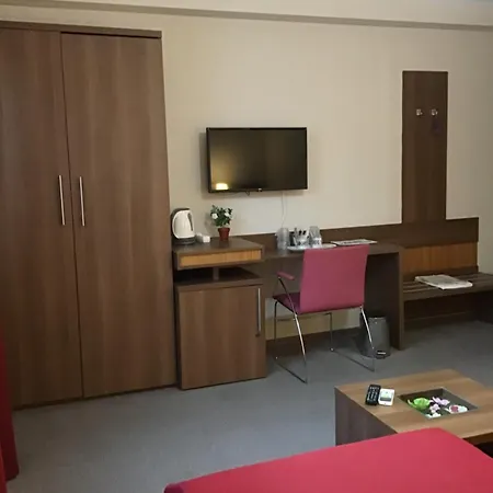 Konukevi Rora Rose Bükreş