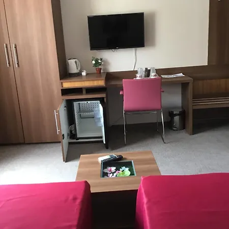 Konukevi Rora Rose Bükreş