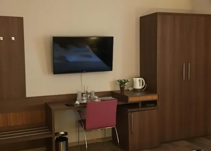 Rora Rose 3* Бухарест