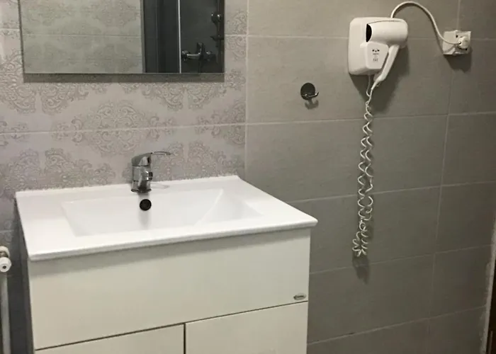 Rora Rose Бухарест