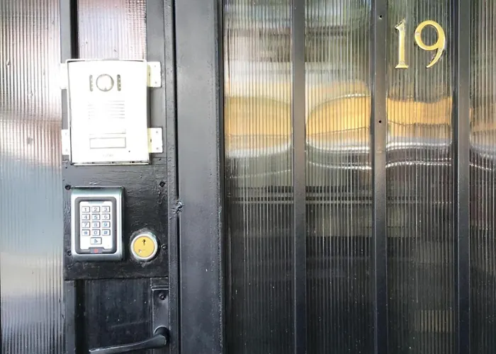 Гостьовий будинок Rora Rose Бухарест